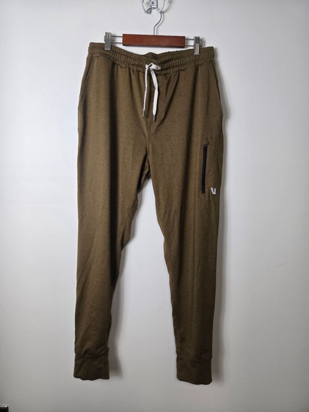 Vuori Men's Sunday Performance Stretch Jogger Pants Size L Pecan Brown